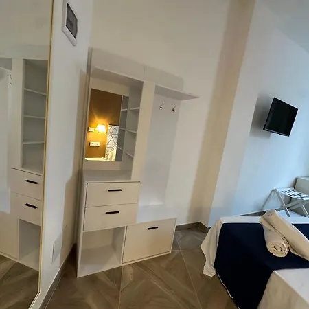 Link - Jcube Hotellerie Hotel Rho