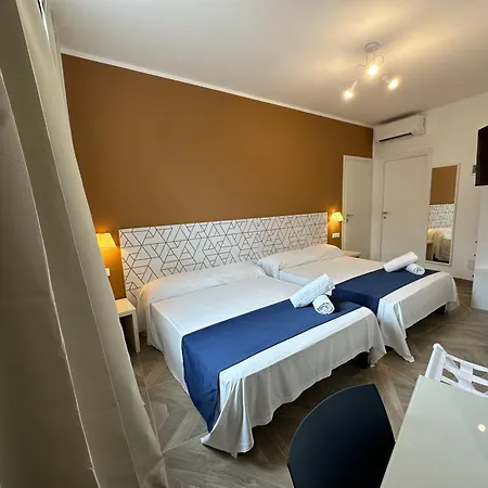 Hotel Link - Jcube Hotellerie *