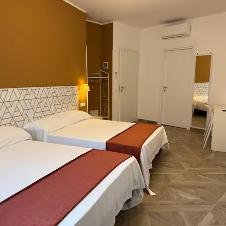 Link - Jcube Hotellerie Hotel Rho