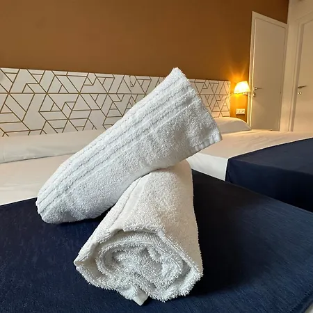 Hotel Link - Jcube Hotellerie Rho